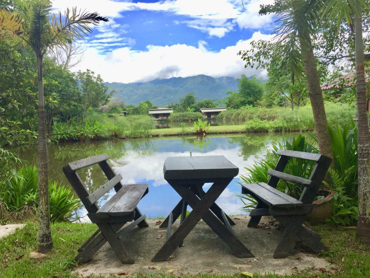 Вілла Bueng Pai Farm บึงปายฟาร์ม Екстер'єр фото