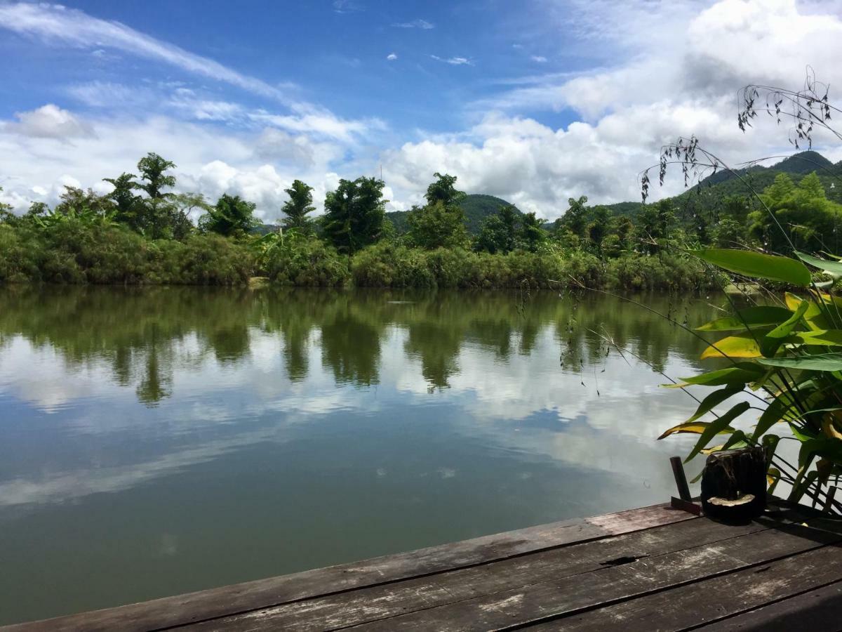 Вілла Bueng Pai Farm บึงปายฟาร์ม Екстер'єр фото